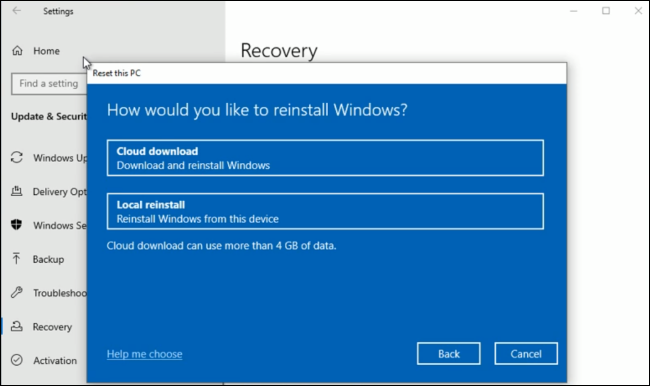 La opción de descarga en la nube en la interfaz Reset This PC de Windows 10.