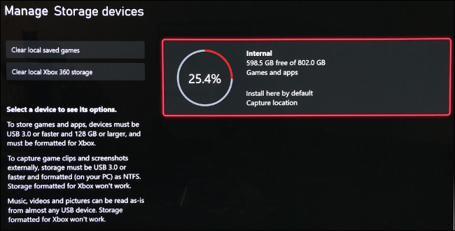 La pantalla "Administrar dispositivos de almacenamiento" en Xbox Series X.