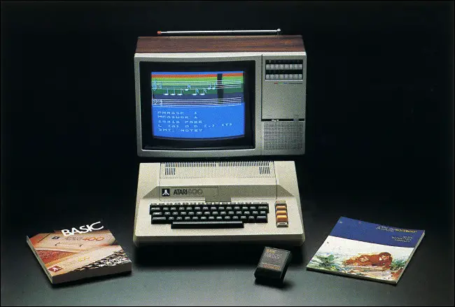 Una computadora Atari 800.