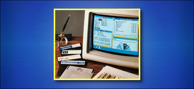 Windows 1.0 en un monitor de computadora antiguo.