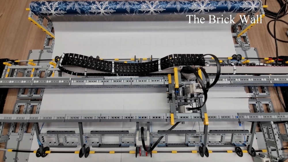 Cortador de papel de regalo personalizado LEGO de The Brick Wall